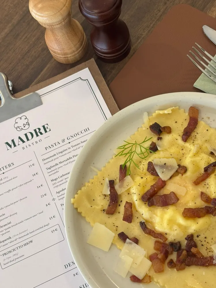 Mega Carbonara Ravioli